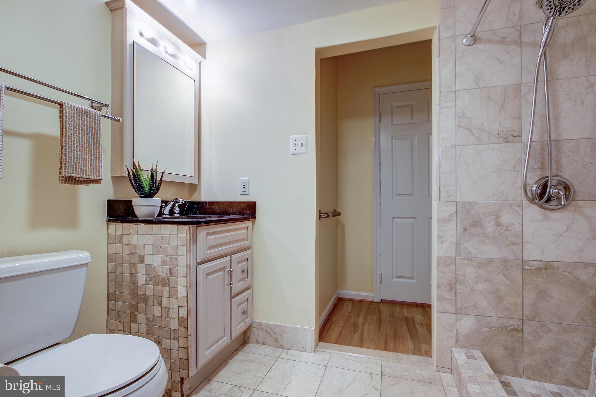 1591 Kimblewick Road Potomac, MD 20854 - Photo 32 of 39