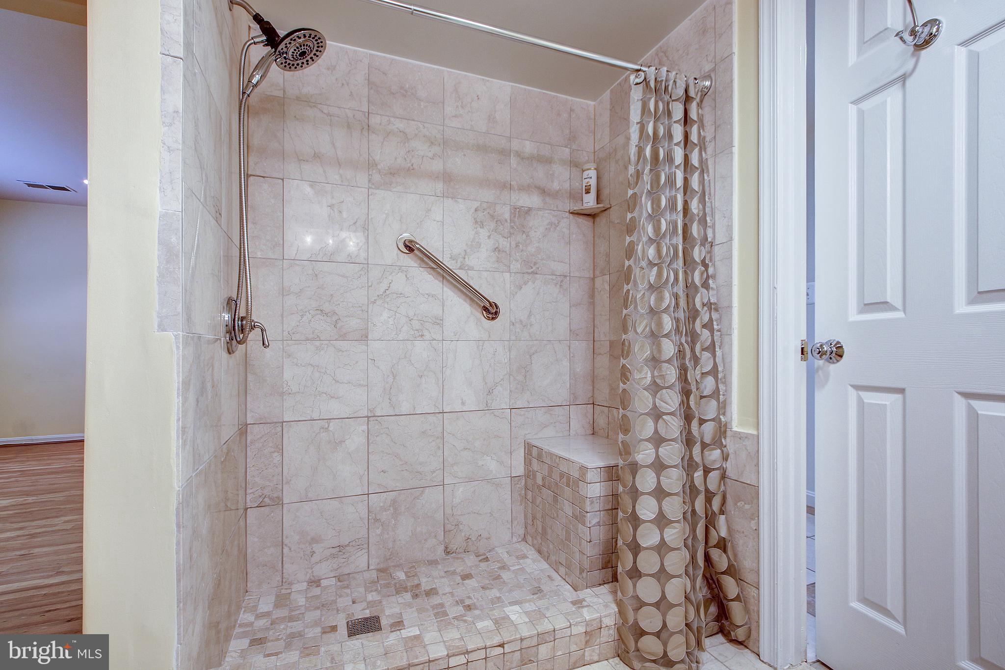 1591 Kimblewick Road Potomac, MD 20854 - Photo 33 of 39