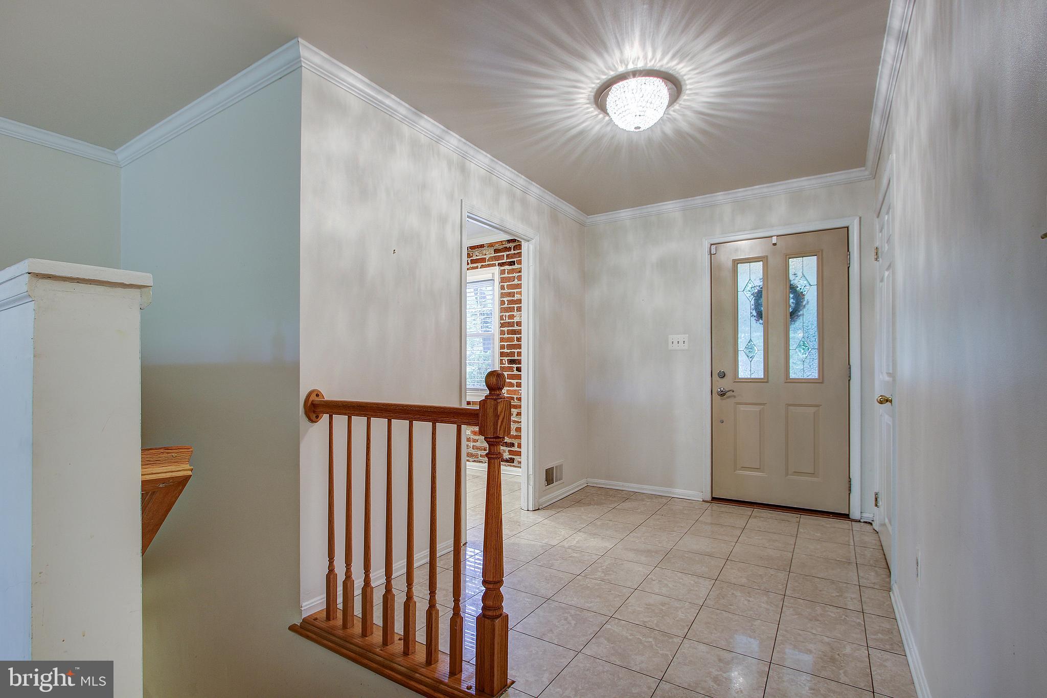 1591 Kimblewick Road Potomac, MD 20854 - Photo 6 of 39