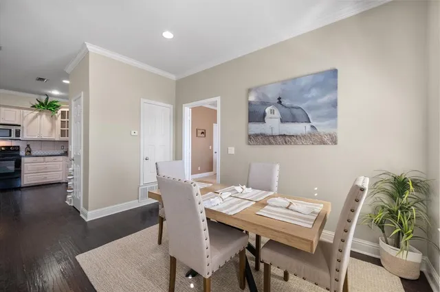 $199,900 | 603 West 6th Avenue, Unit 203, Corsicana, TX 75110