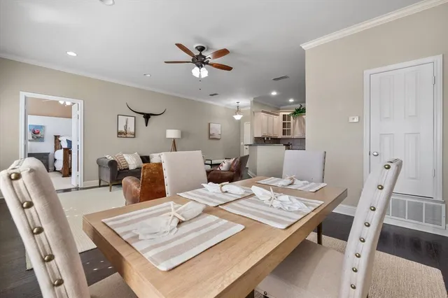 $199,900 | 603 West 6th Avenue, Unit 203, Corsicana, TX 75110