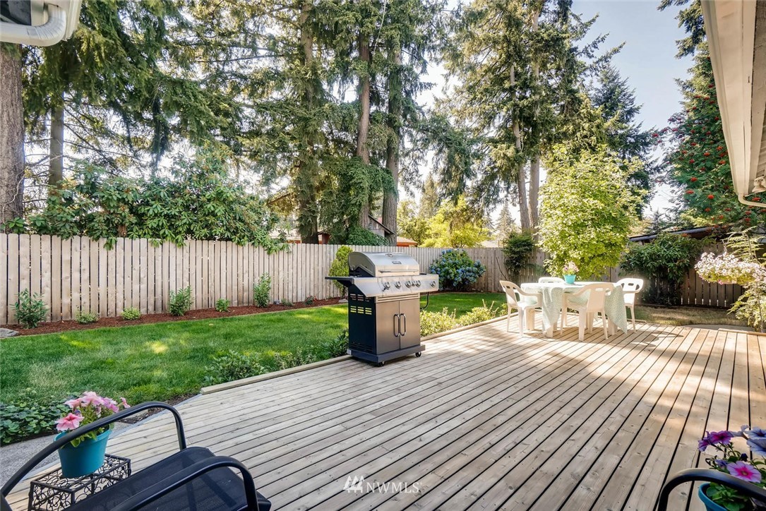 4015 Northeast 6th Court Renton, WA 98056 - Photo 14 of 16 Gallery Image 14