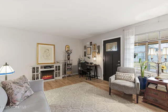 $169,900 | 318 D Coventry Court, Lakewood, NJ 08701