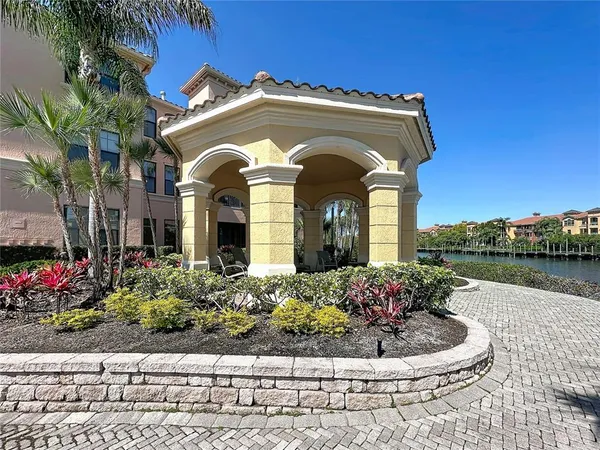 $279,000 | 2755 Via Capri, Unit 1237, Clearwater, FL 33764