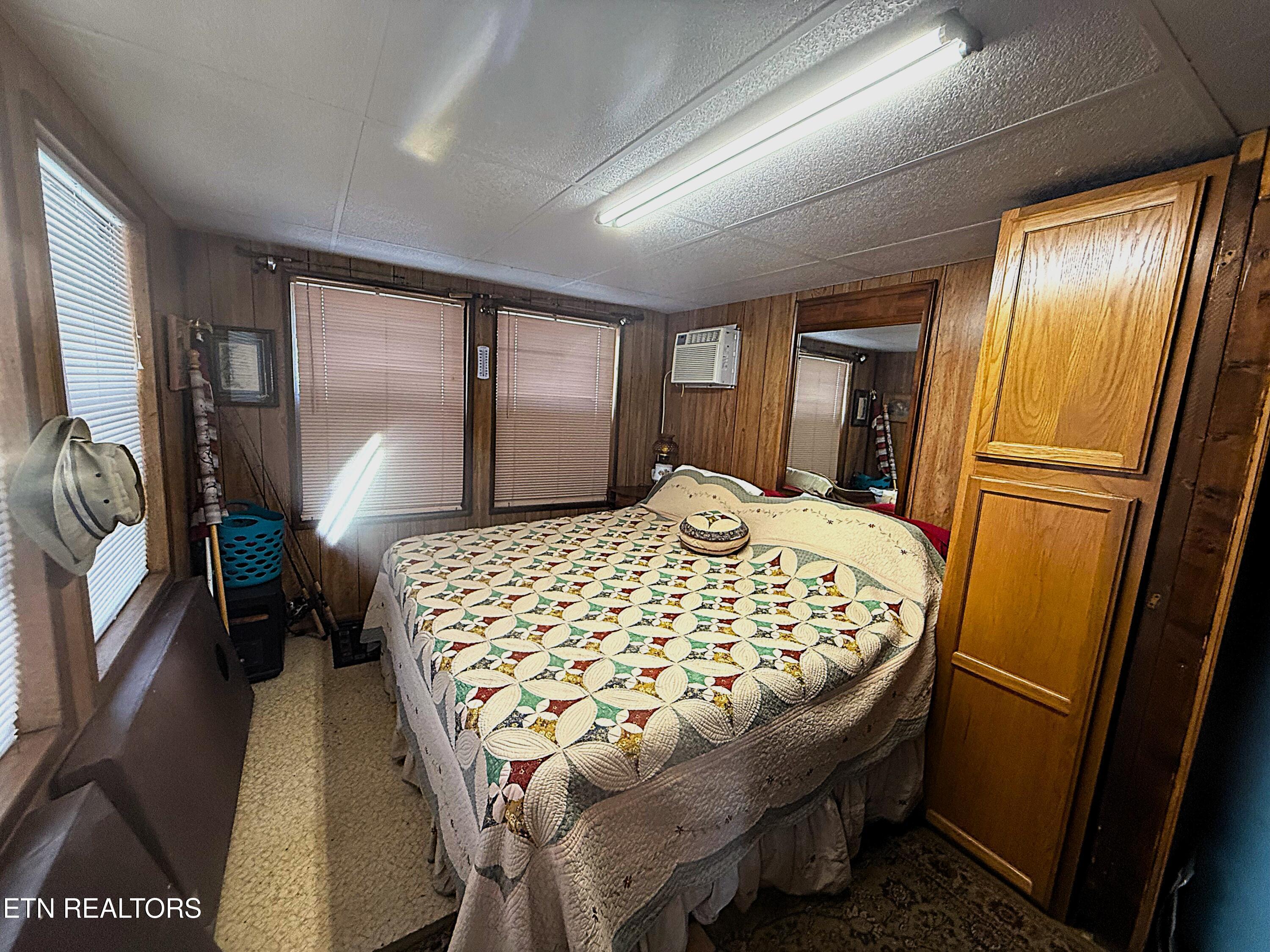 7915 Carnes Road Townsend, TN 37882 - Photo 11 of 20 15