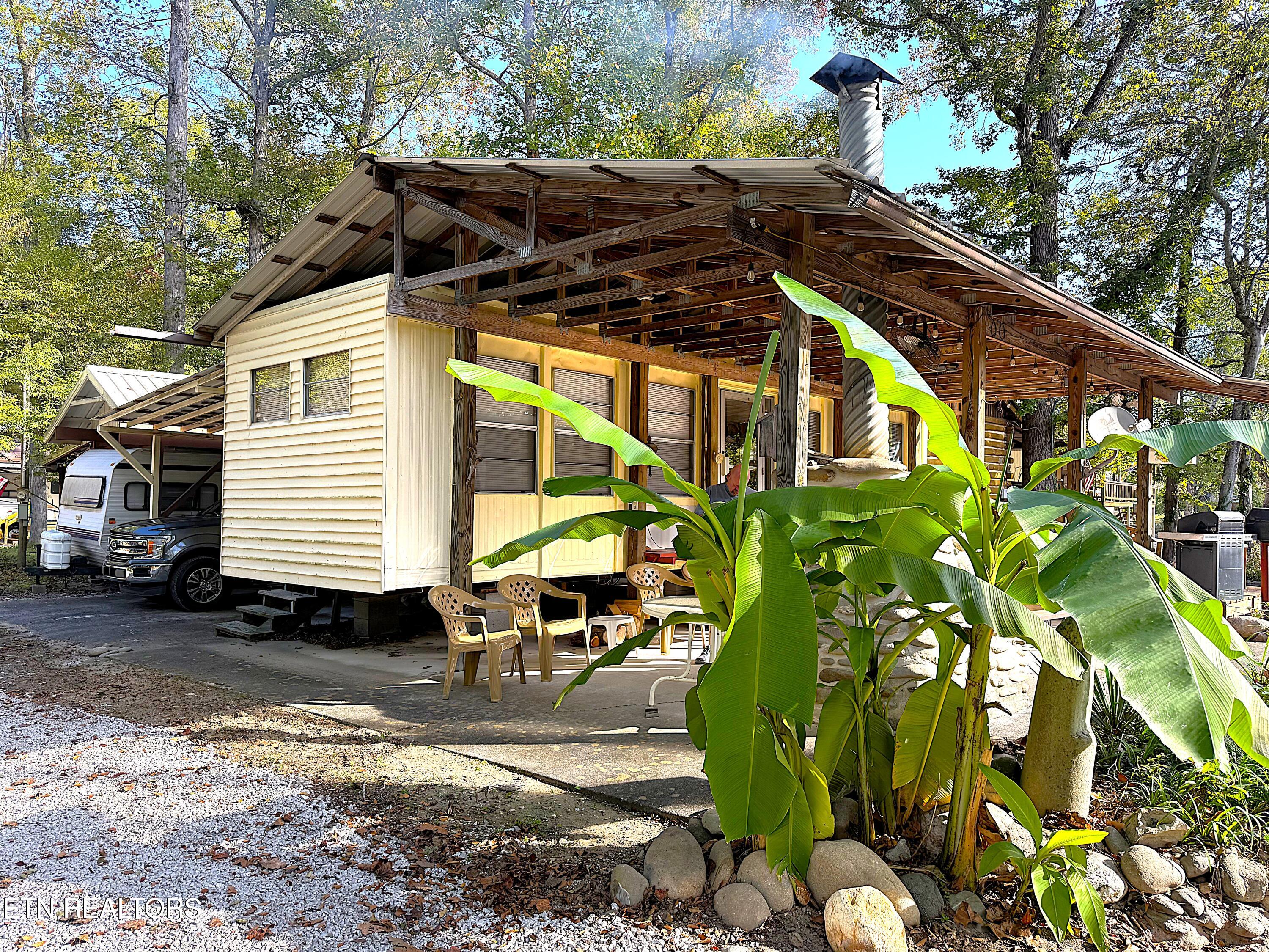 7915 Carnes Road Townsend, TN 37882 - Photo 13 of 20 17