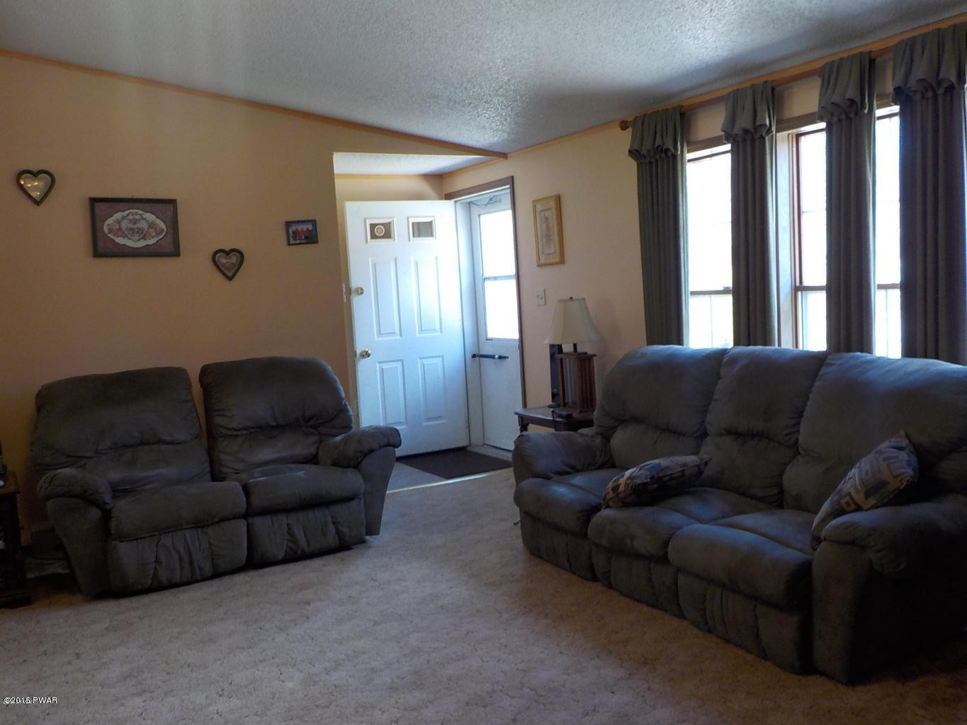 128 Frank Road Road Hawley, PA 18428 - Photo 10 of 37