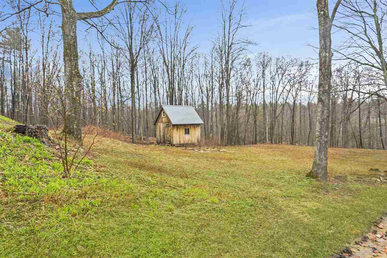 41 Griffin Road Deerfield, NH 03037 - Photo 3 of 38 Gallery Image 3