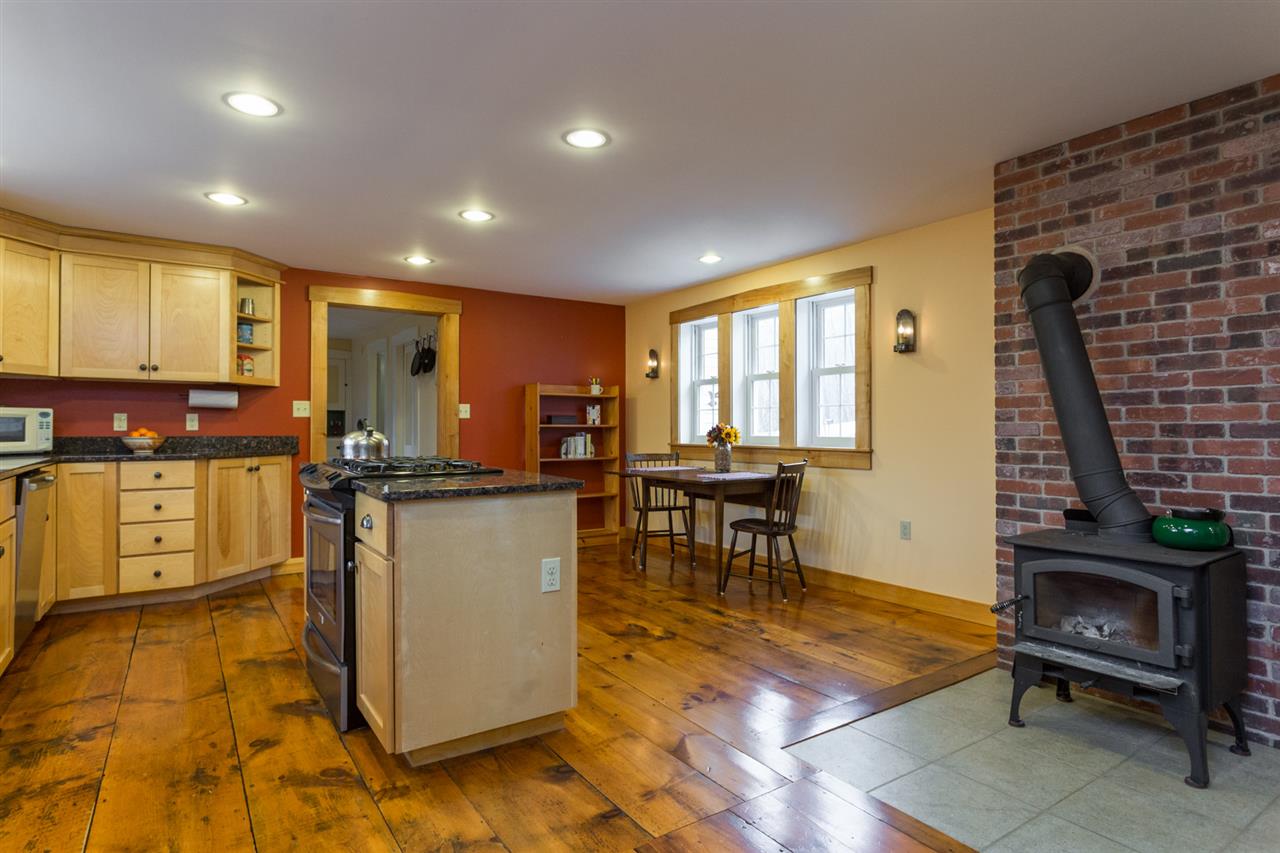 41 Griffin Road Deerfield, NH 03037 - Photo 4 of 38 Gallery Image 4