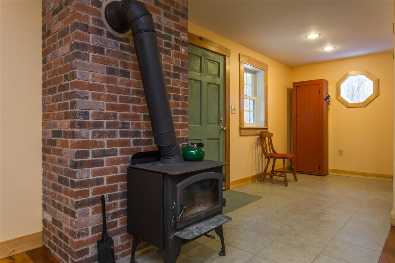 41 Griffin Road Deerfield, NH 03037 - Photo 9 of 38 Gallery Image 9
