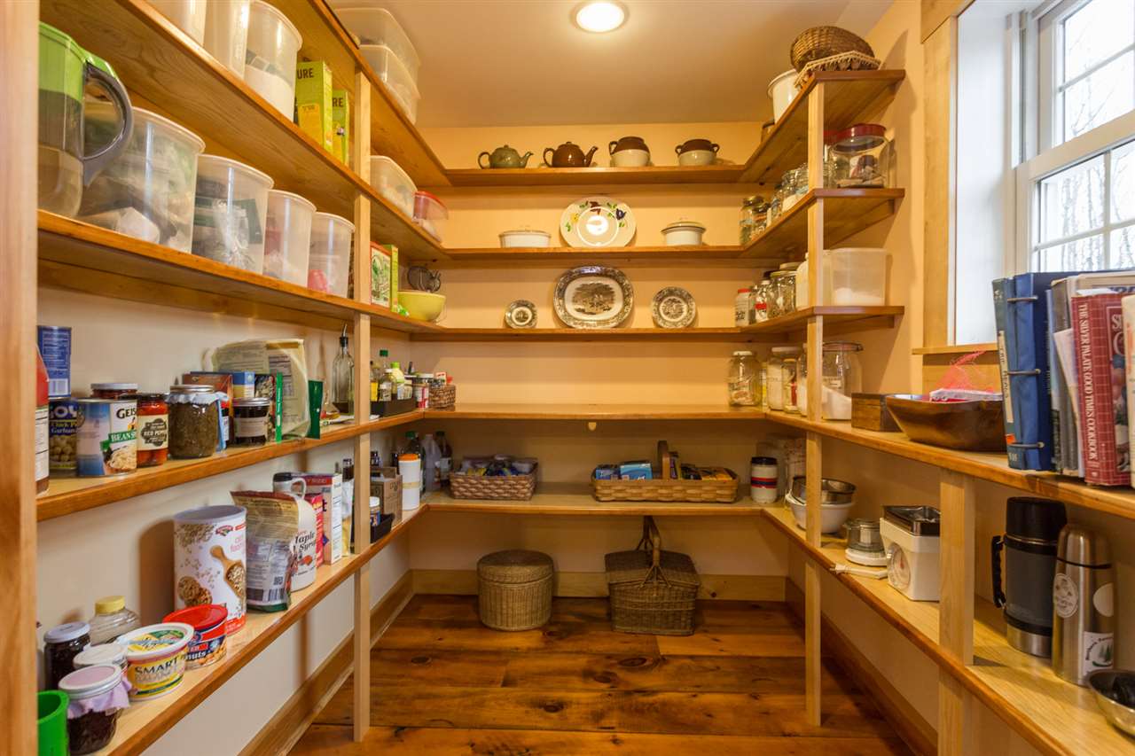 41 Griffin Road Deerfield, NH 03037 - Photo 10 of 38 Gallery Image 10