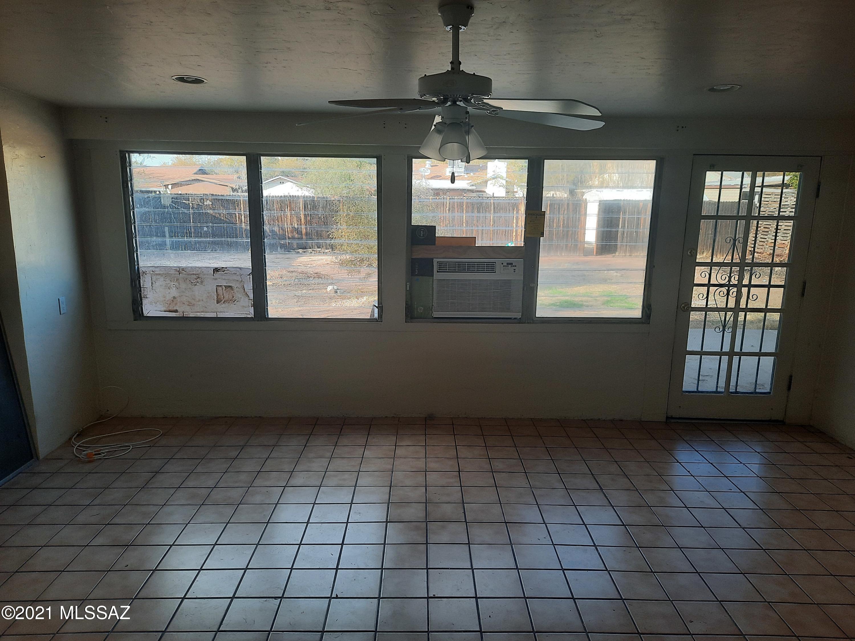 2117 East Silver Street Tucson, AZ 85719 - Photo 4 of 15