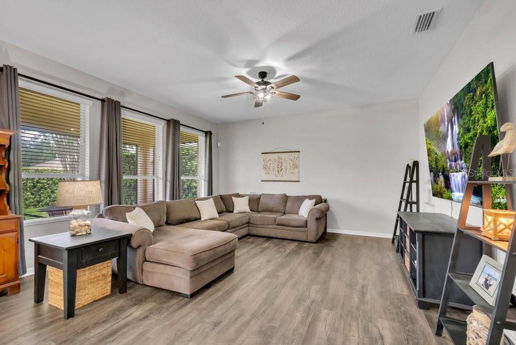 5119 Sanderling Ridge Drive Lithia, FL 33547 - Photo 13 of 46
