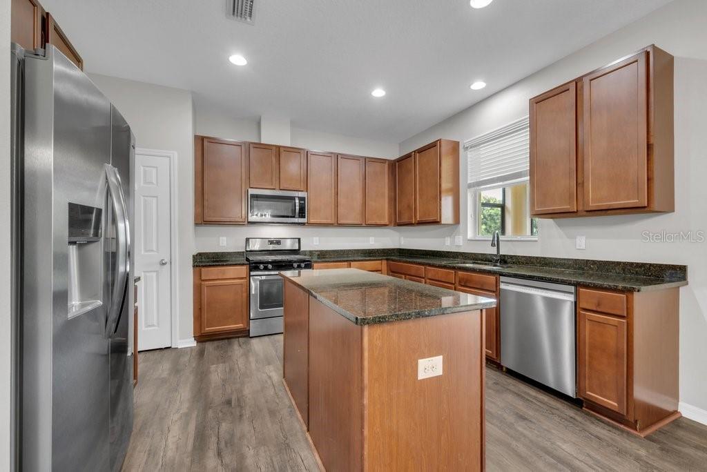 5119 Sanderling Ridge Drive Lithia, FL 33547 - Photo 16 of 46