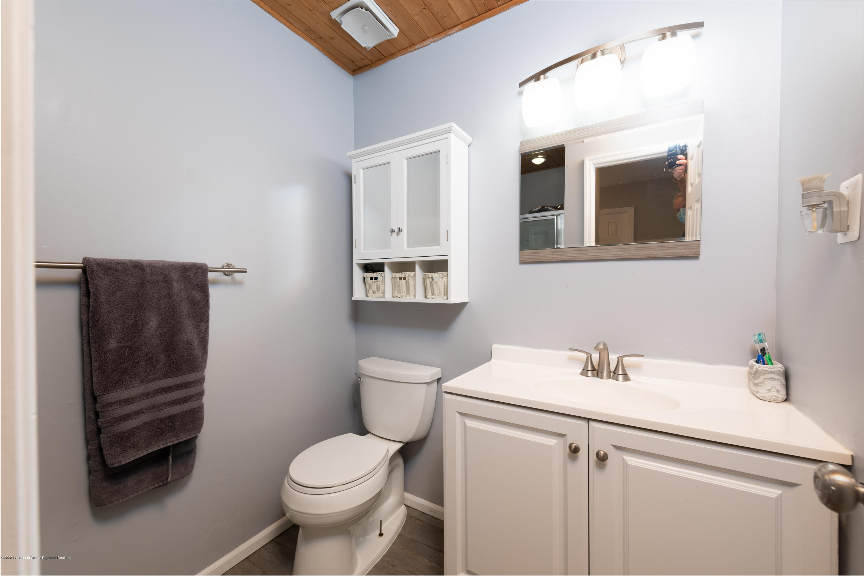 640 Tennent Road Manalapan, NJ 07726 - Photo 20 of 33 Master Bath