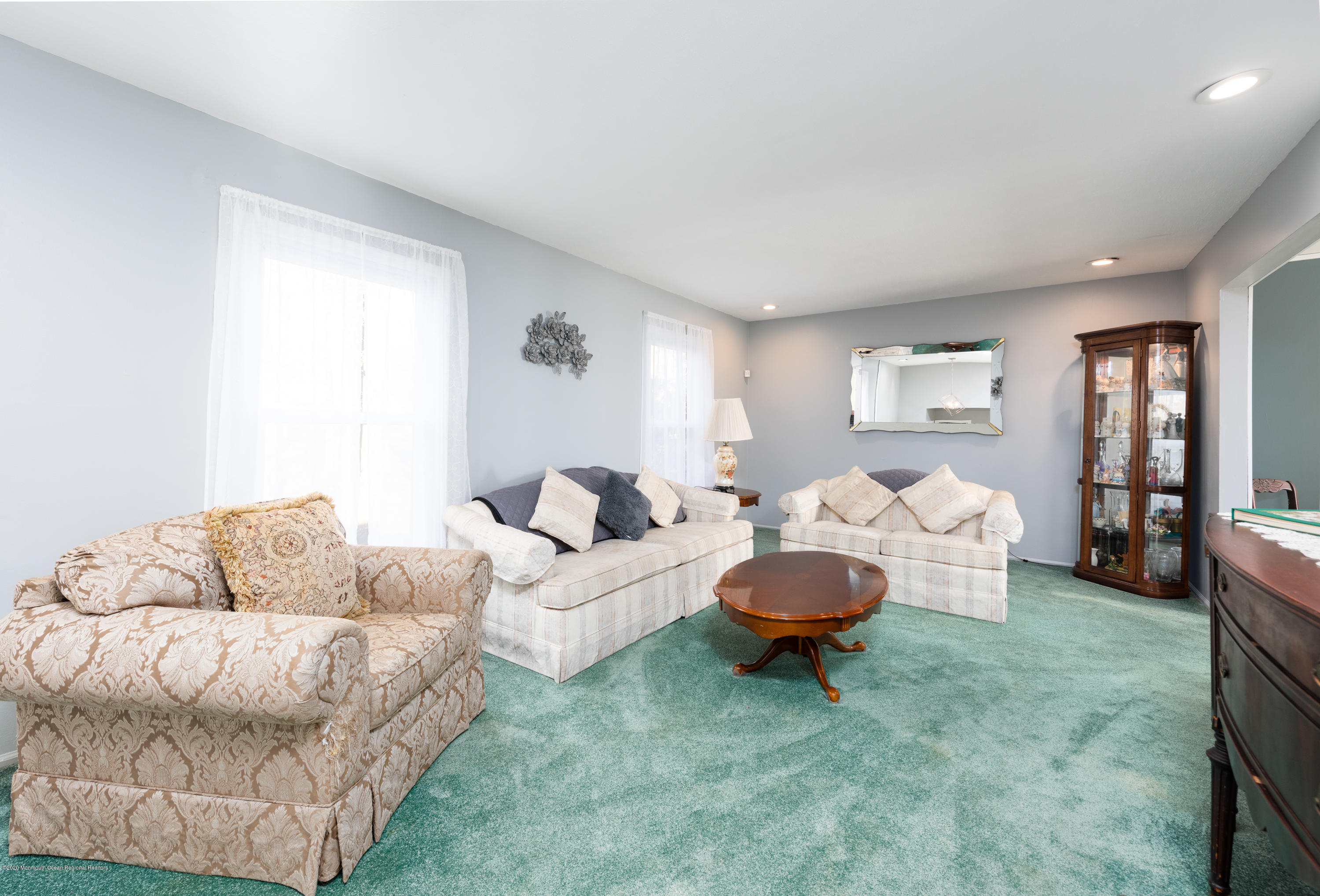 640 Tennent Road Manalapan, NJ 07726 - Photo 4 of 33 Large Living Room