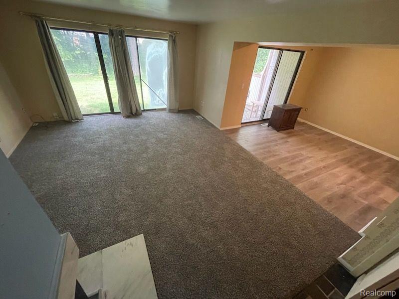 23181 Farmington Road Farmington, MI 48336 - Photo 4 of 17