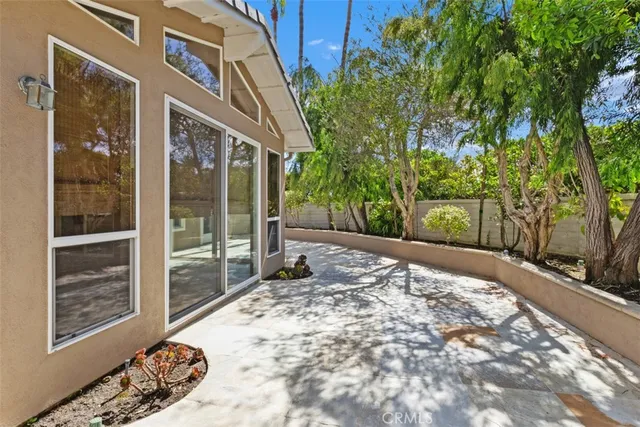 $2,435,000 | 6632 Cedarwood Drive, Huntington Beach, CA 92648