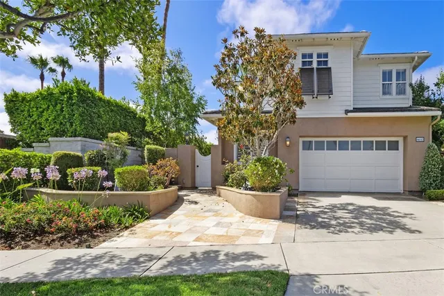$2,435,000 | 6632 Cedarwood Drive, Huntington Beach, CA 92648