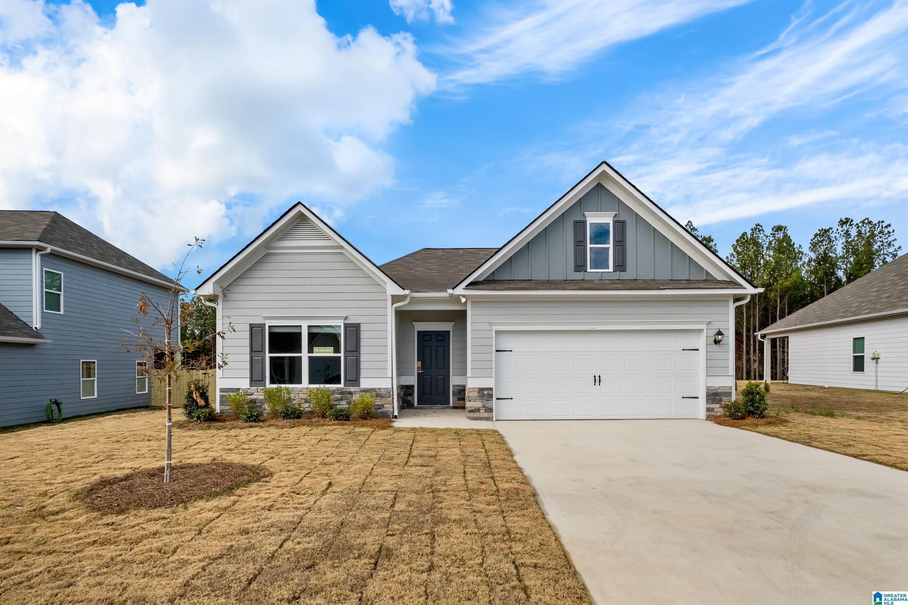 435 Ridgefield Drive Odenville, AL 35120 - Photo 1 of 34