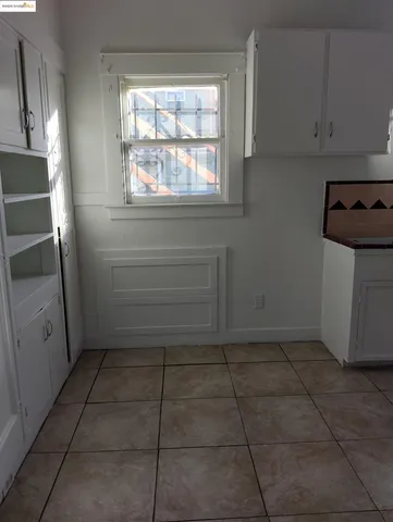 $1,100,000 | 847 East 18th Street, Oakland, CA 94606