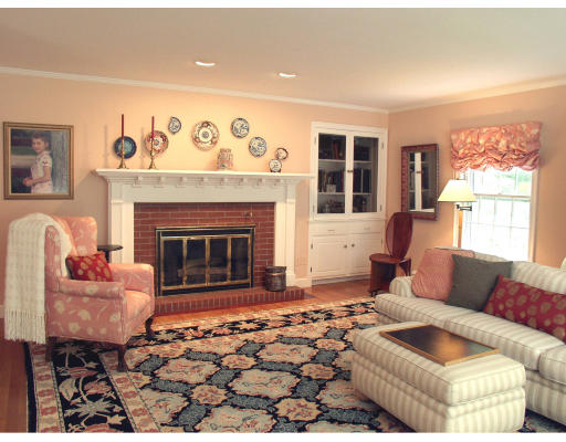 8 Deer Run Road Lincoln, MA 01773 - Photo 4 of 13