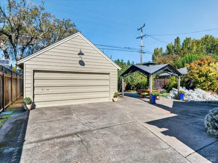 $825,000 | 2219 Grace Drive, Santa Rosa, CA 95404