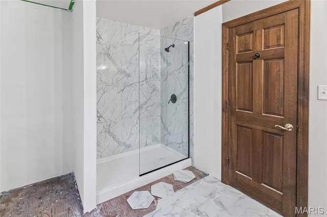 $499,900 | 5868 Hightower Drive, St. Louis, MO 63128