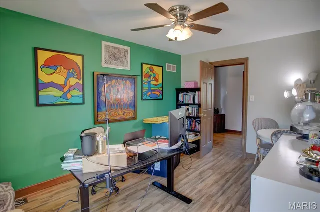 $499,900 | 5868 Hightower Drive, St. Louis, MO 63128