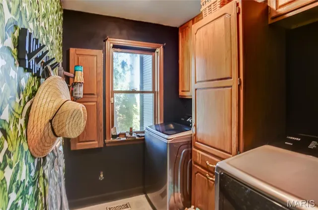 $499,900 | 5868 Hightower Drive, St. Louis, MO 63128