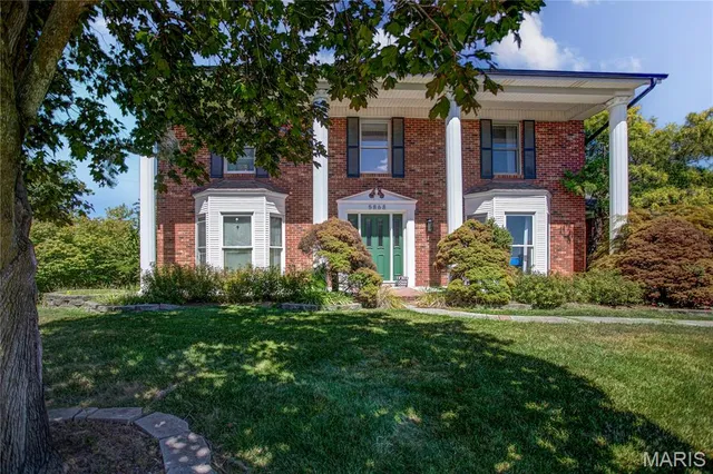 $499,900 | 5868 Hightower Drive, St. Louis, MO 63128