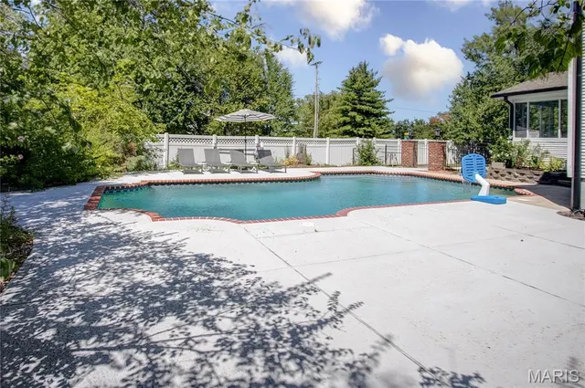 $499,900 | 5868 Hightower Drive, St. Louis, MO 63128