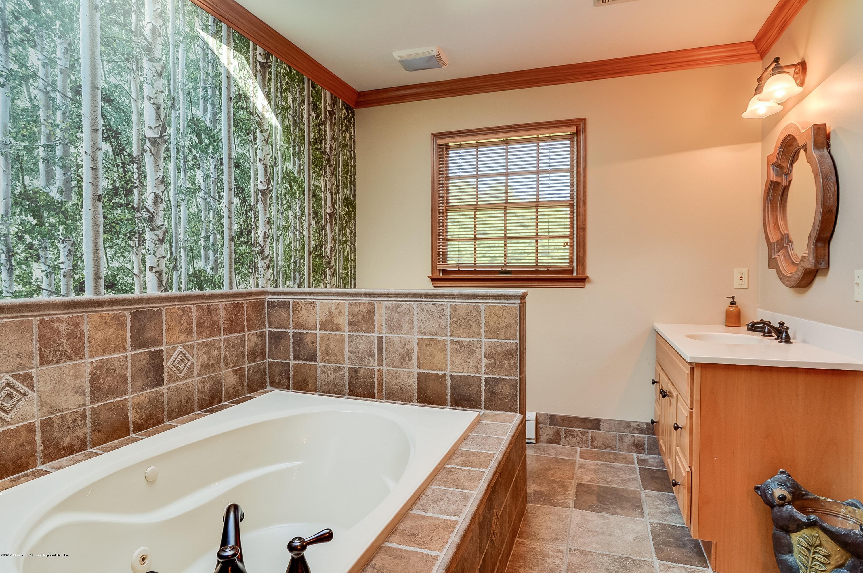 24 Yellow Brook Road Holmdel, NJ 07733 - Photo 21 of 29 023_Master Bathroom