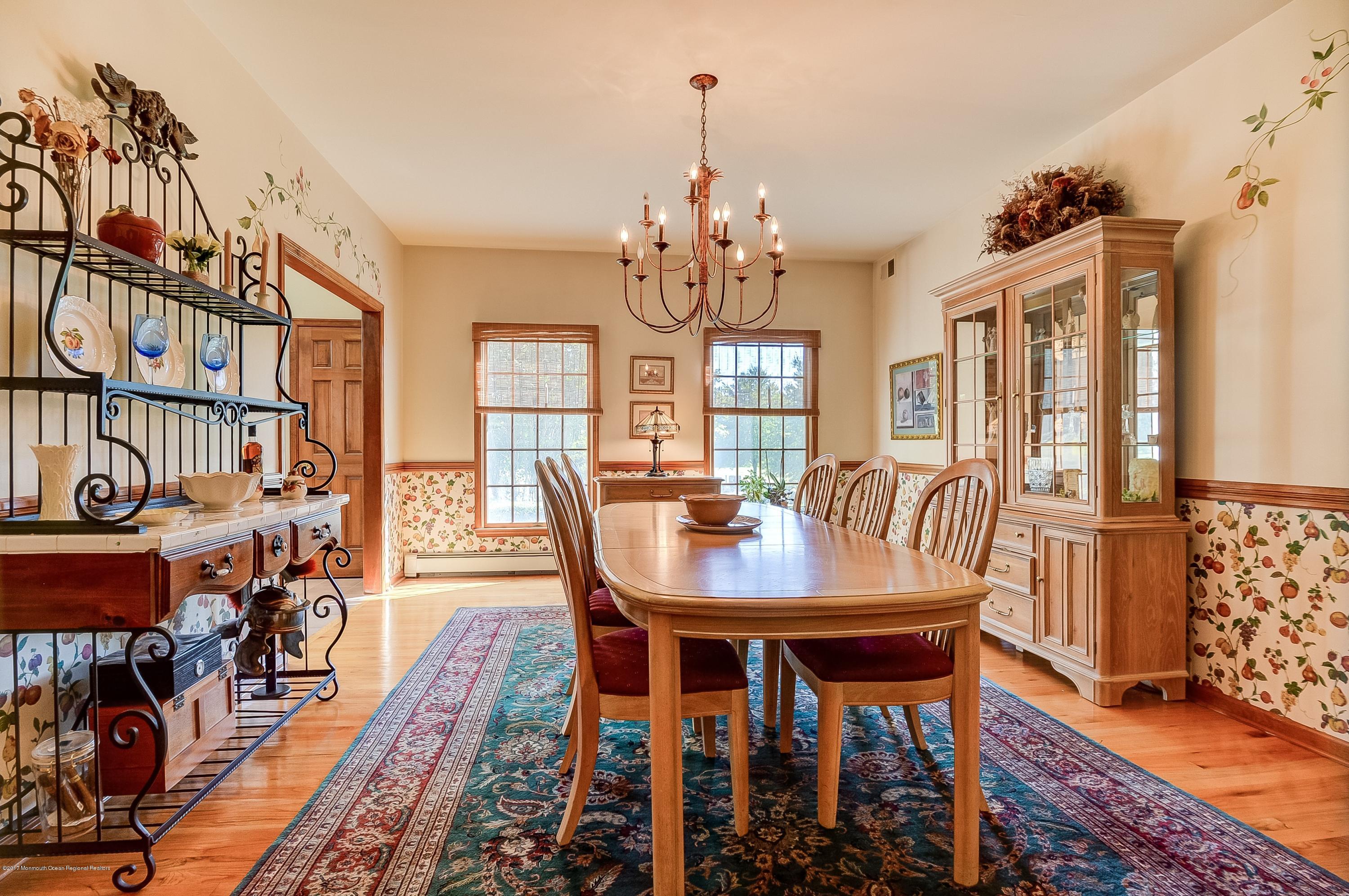 24 Yellow Brook Road Holmdel, NJ 07733 - Photo 8 of 29 Dining Room