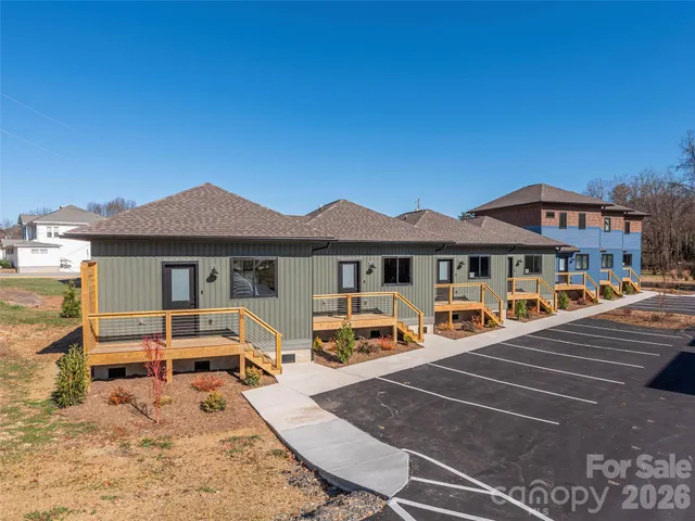 $385,000 | 41 Leap Frog Park, Waynesville, NC 28786