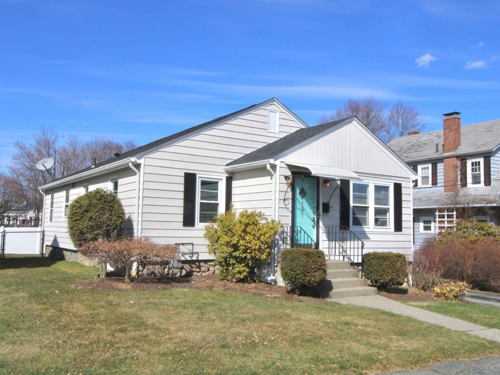191 Fairhaven Road Worcester, MA 01606 - Photo 1 of 20 Gallery Image 1