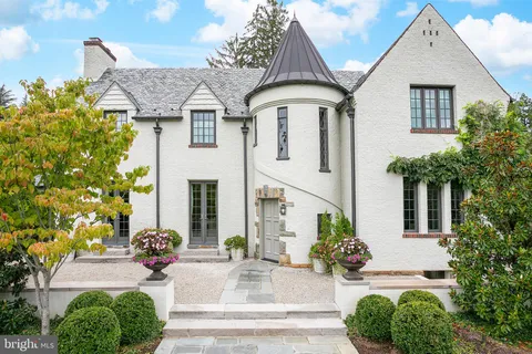 $5,850,000 | 5205 Woodlawn Avenue, Chevy Chase, MD 20815