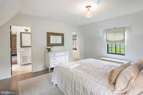 $5,850,000 | 5205 Woodlawn Avenue, Chevy Chase, MD 20815