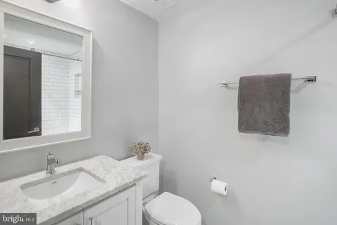 $5,850,000 | 5205 Woodlawn Avenue, Chevy Chase, MD 20815