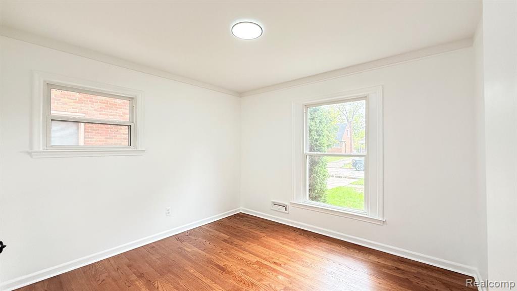 311 Amherst Street Inkster, MI 48141 - Photo 16 of 23