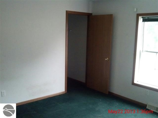 4237 North Winn Road Weidman, MI 48893 - Photo 8 of 10 1747587-8.JPG