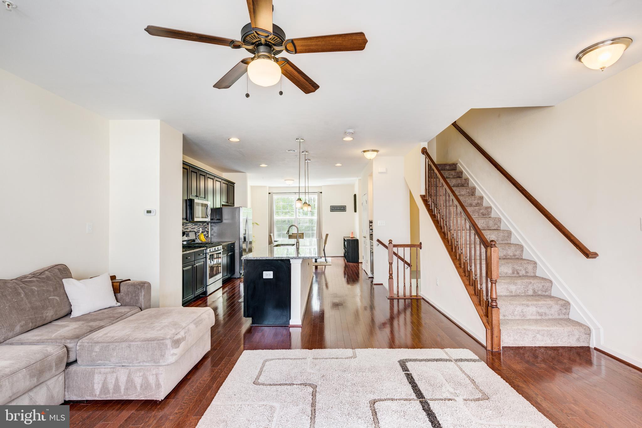 404 Kettle Bottom Road Reisterstown, MD 21136 - Photo 17 of 44 Beautiful. spacious living room
