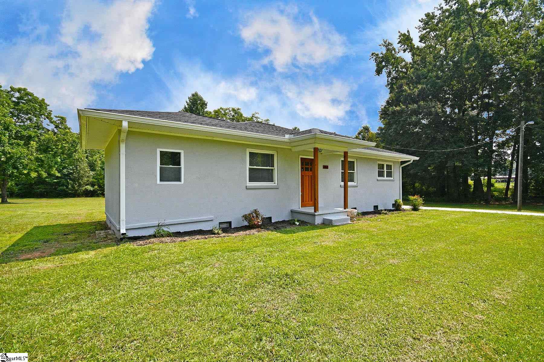 263 Burgess School Road Pelzer, SC 29669 - Photo 3 of 34
