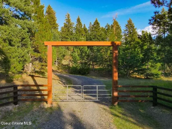 $1,250,000 | 5758 East Burma Road, Harrison, ID 83833
