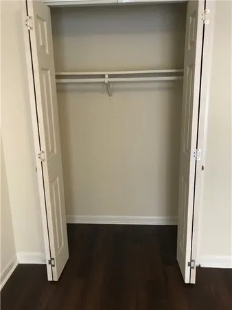 $950 | 4709 Harmon Avenue, Unit 420, Austin, TX 78751