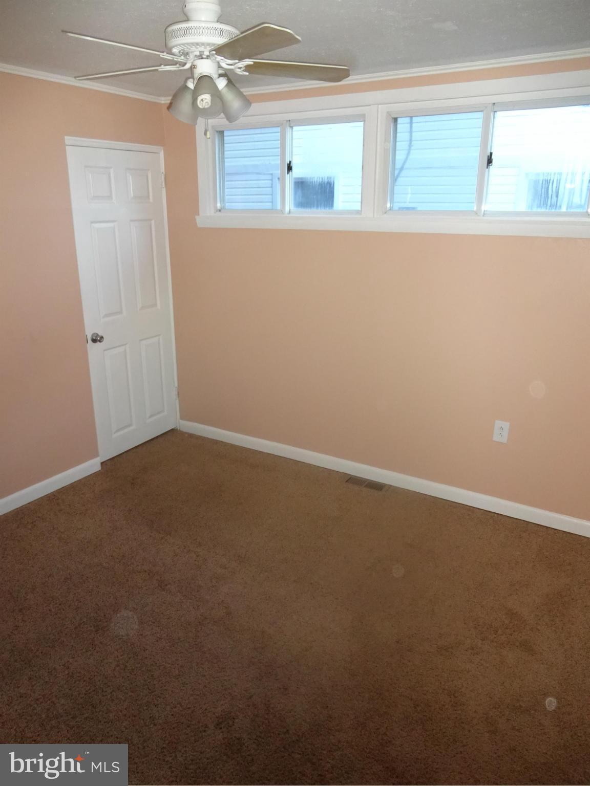 1631 Williams Avenue Baltimore, MD 21221 - Photo 14 of 28 Bedroom 4 on the Main Level w/ Ceiling Fan