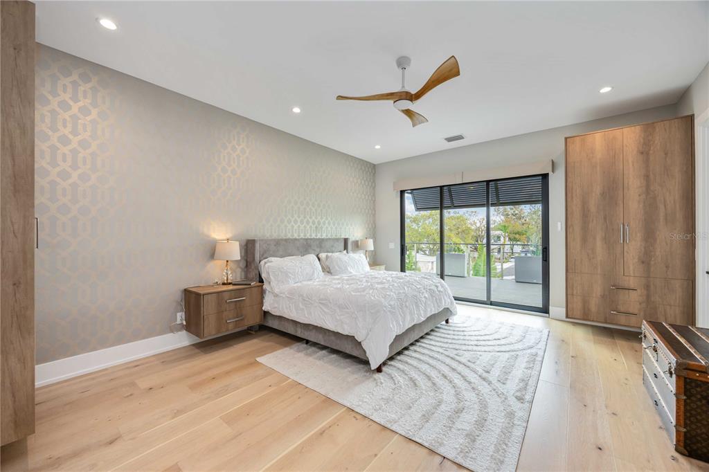 2314 Prospect Street Sarasota, FL 34239 - Photo 12 of 33