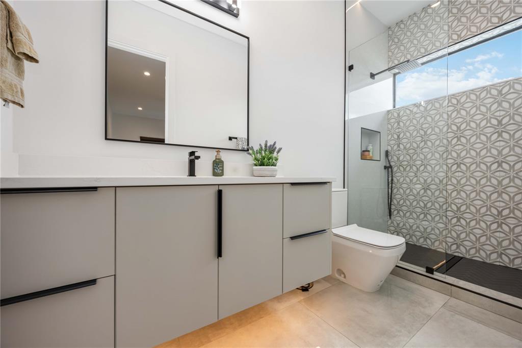 2314 Prospect Street Sarasota, FL 34239 - Photo 15 of 33