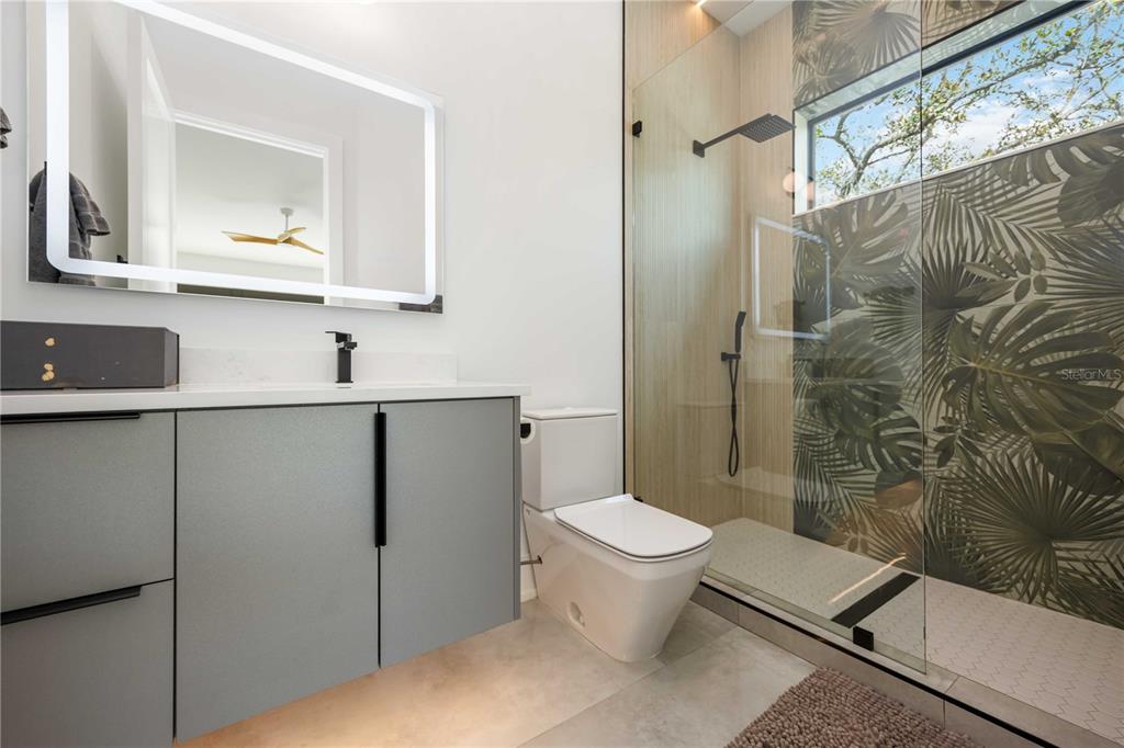 2314 Prospect Street Sarasota, FL 34239 - Photo 17 of 33