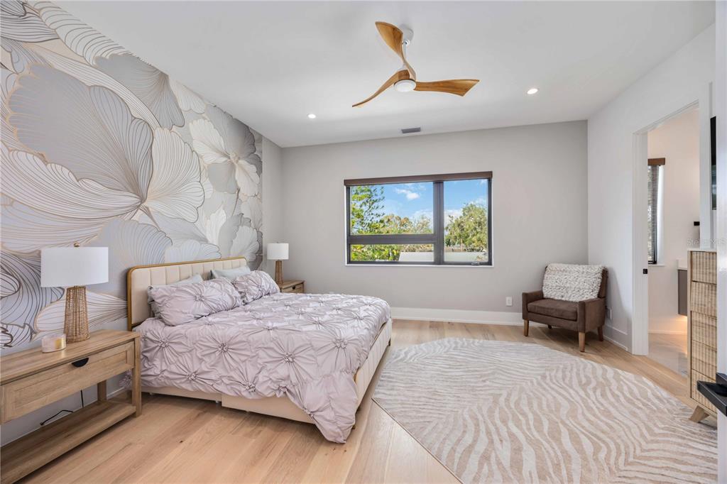 2314 Prospect Street Sarasota, FL 34239 - Photo 18 of 33